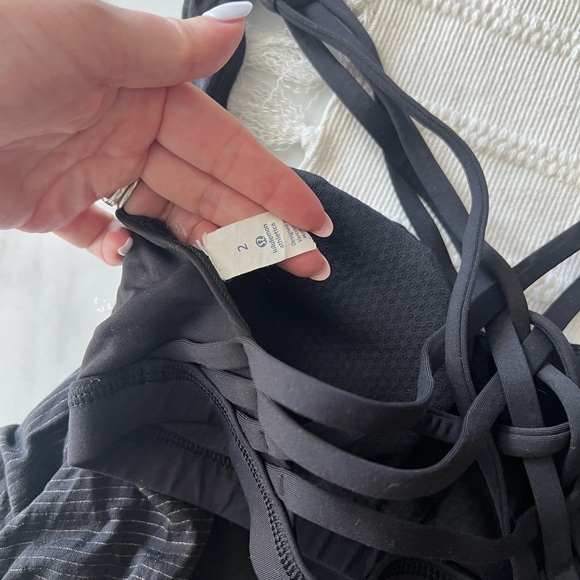 Lululemon Free To Be Wild Tank size 2 - Picture 7 of 7
